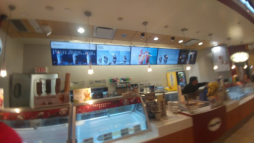 Shopping Mall «Smith Haven Mall», reviews and photos, 313 Smith Haven Mall, Lake Grove, NY 11755, USA