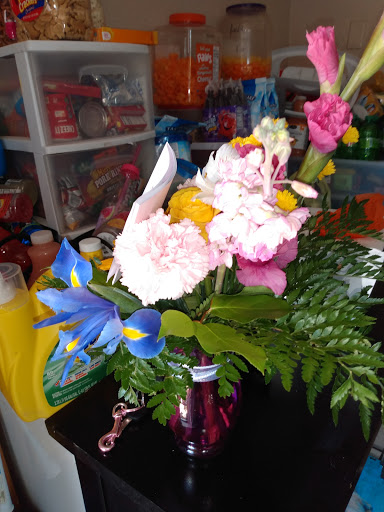 Flower Designer «Windsor Florist», reviews and photos, 201 W Main St, Mesquite, TX 75149, USA
