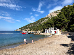 Gusarica beach'in fotoğrafı geniş ile birlikte