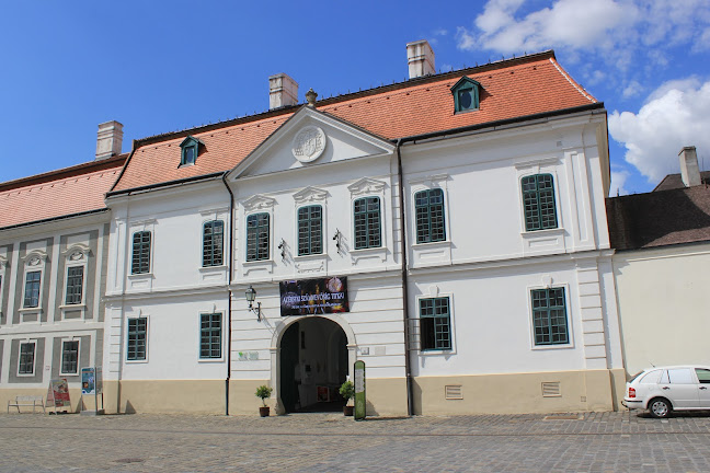Értékelések erről a helyről: Szaléziánum Érsekségi Turisztikai Központ, Veszprém - Múzeum