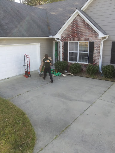 Moving Company «College Hunks Hauling Junk and Moving», reviews and photos, 5044 B U Bowman Dr #105, Buford, GA 30518, USA