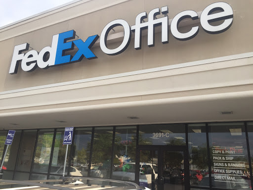 Print Shop «FedEx Office Print & Ship Center», reviews and photos, 3691 Airport Blvd c, Mobile, AL 36608, USA