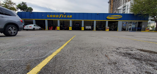 Tire Shop «Goodyear Auto Service Center», reviews and photos, 3690 Bird Rd, Coral Gables, FL 33133, USA