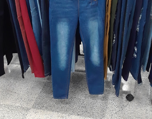 Clothing Store «Ross Dress for Less», reviews and photos, 7338 Gall Blvd, Zephyrhills, FL 33541, USA