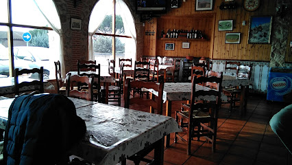 Bar- Restaurante Castillo de Juan II - Tr.ª Medina, 2, 47210 Ataquines, Valladolid, Spain