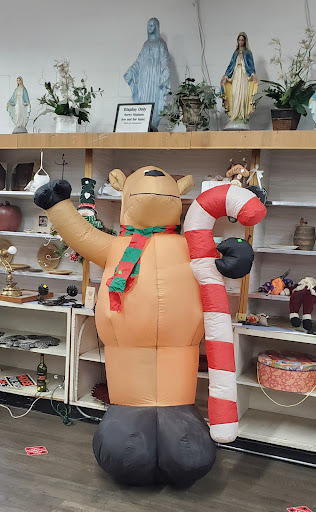 Thrift Store «St. Vincent de Paul Thrift Store», reviews and photos, 4009 S 56th St, Tacoma, WA 98409, USA