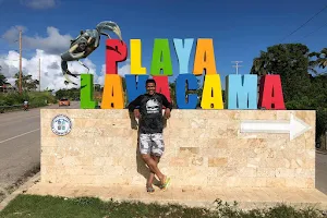 Playa Lava Cama image