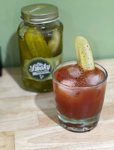 Liquor Store «Rockland liquors», reviews and photos, 347 Market St, Rockland, MA 02370, USA