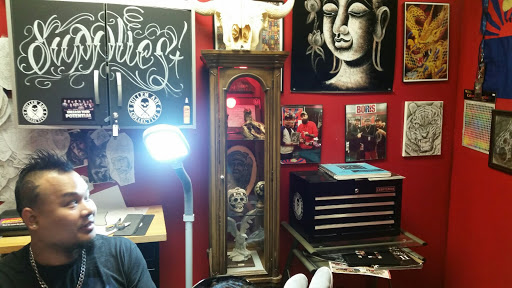 Tattoo Shop «The Ink Link Tattoo Co.», reviews and photos, 512 S 13th St, Omaha, NE 68102, USA