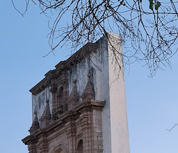 Plaza de los Tres Pueblos photo