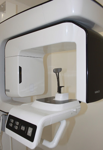 Artisan Implants & Caring Dentistry - Dentist