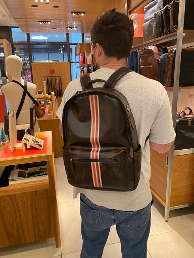 Watch Store «Fossil Store», reviews and photos, 1961 Chain Bridge Rd, McLean, VA 22102, USA