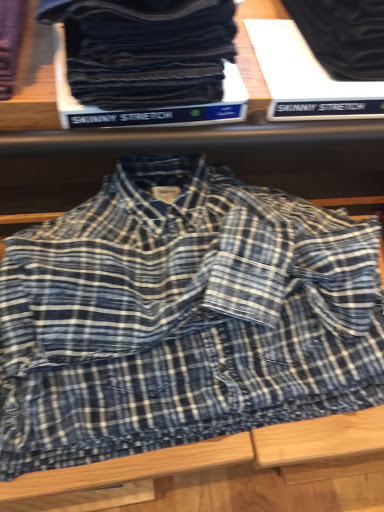Clothing Store «Gap», reviews and photos, 7007 Friars Rd, San Diego, CA 92108, USA