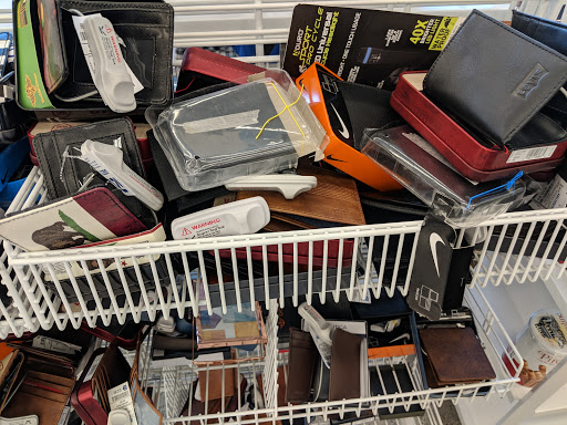 Clothing Store «Ross Dress for Less», reviews and photos, 640 Concar Dr, San Mateo, CA 94402, USA