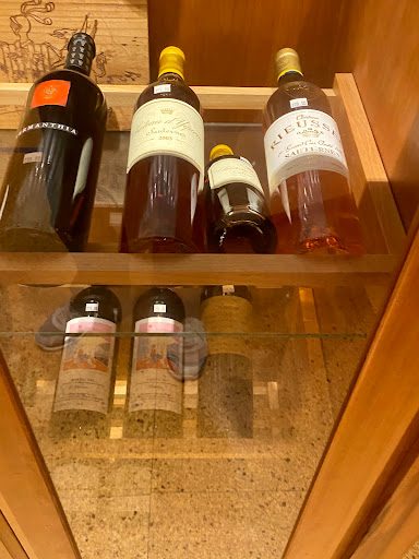 Wine Store «Spiritus Wines», reviews and photos, 220 Asylum St, Hartford, CT 06103, USA