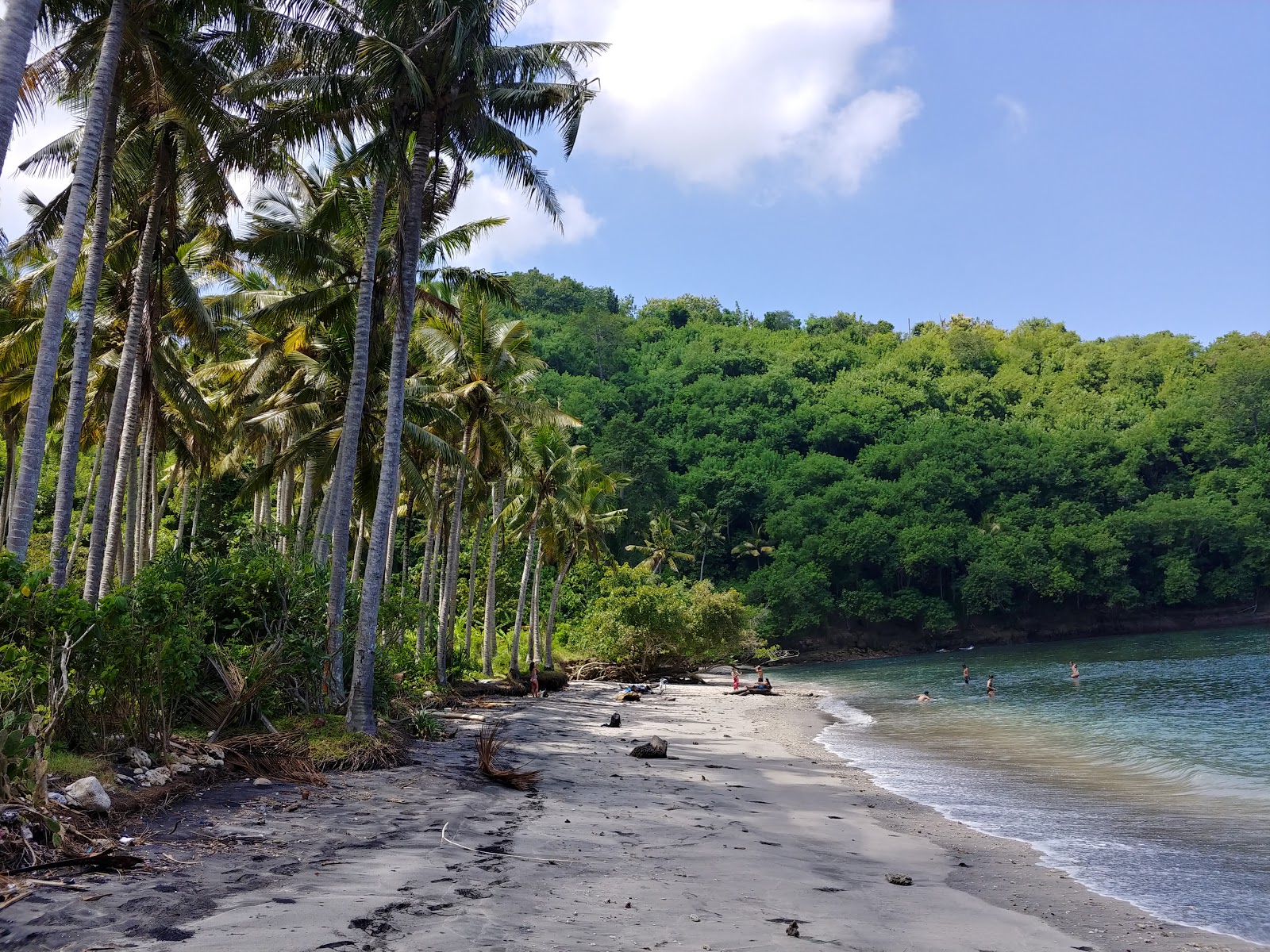 Foto von Gamat Bay mit sehr sauber Sauberkeitsgrad