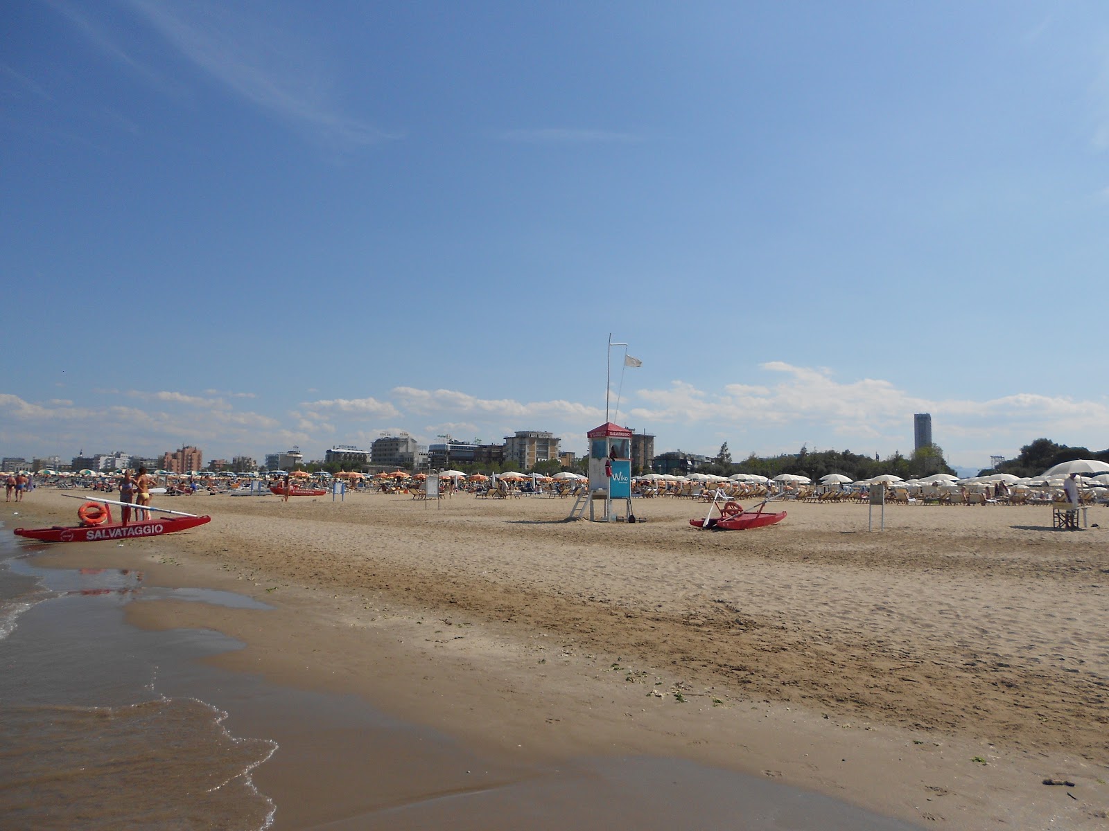 Zdjęcie Rimini beach z przestronna plaża