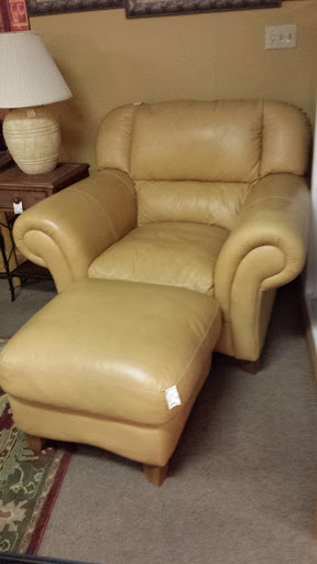 Furniture Store «Clearing House Furniture», reviews and photos, 3729 Southside Blvd, Jacksonville, FL 32216, USA