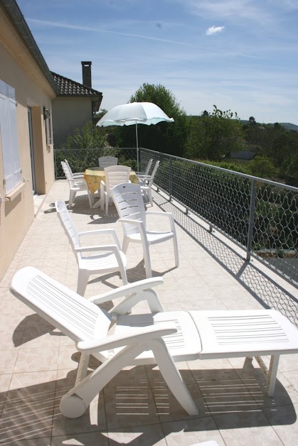 Maison de vacances pour 6 pers à la campagne avec terrasse, idéal randonnées, proche Sarlat et Rocamadour dans le Lot à Souillac (Lot 46)