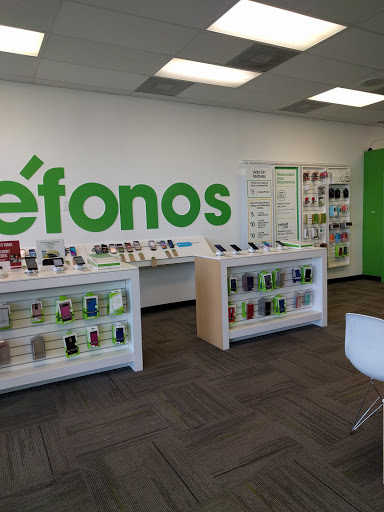 Cell Phone Store «Cricket Wireless Authorized Retailer», reviews and photos, 1293 W 49th St, Hialeah, FL 33012, USA