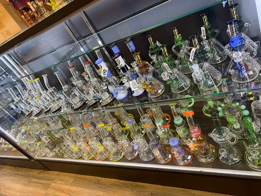 Tobacco Shop «Starbuzz Smoke Shop», reviews and photos, 668 Soscol Ave, Napa, CA 94559, USA