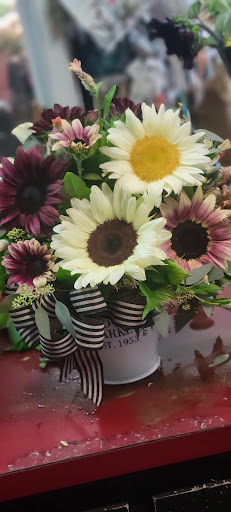 Florist «Sherwood Florist & Gift Shoppe», reviews and photos, 10239 Fair Oaks Blvd #A, Fair Oaks, CA 95628, USA