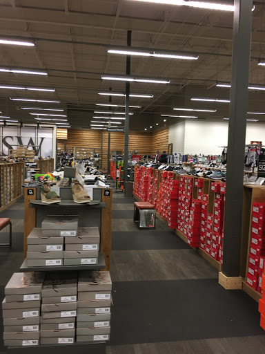 Shoe Store «DSW Designer Shoe Warehouse», reviews and photos, 7616 Farm to Market 1960 Rd W, Houston, TX 77069, USA