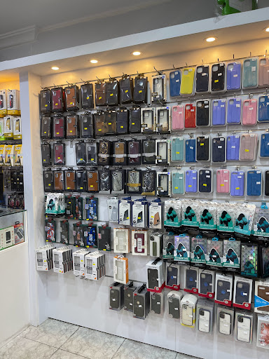 متجر واحد لصيانة الجوالات و بيعها 