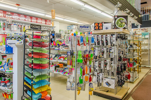 Hardware Store «Miami Home Centers, Benjamin Moore Paint Center, Miami Beach», reviews and photos, 545 Arthur Godfrey Rd, Miami Beach, FL 33140, USA