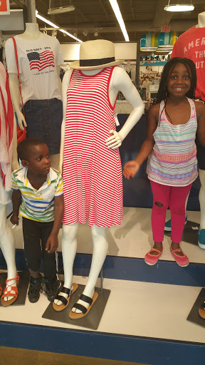 Clothing Store «Old Navy», reviews and photos, 1852 Hilliard Rome Rd, Hilliard, OH 43026, USA