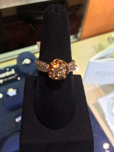 Jewelry Store «Zales - The Diamond Store», reviews and photos, 1251 US-31, Greenwood, IN 46142, USA