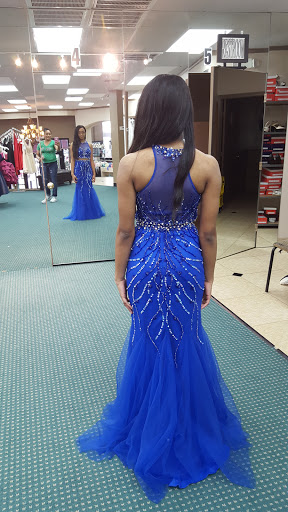 Bridal Shop «Panache Bridal & Formal», reviews and photos, 6978 Cypress Creek Pkwy, Houston, TX 77069, USA
