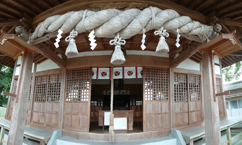徳威神社