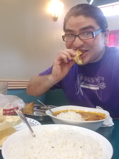 Indian Grocery Store «Indian Restaurant Universal Market», reviews and photos, 905 W Dove Ave, McAllen, TX 78504, USA