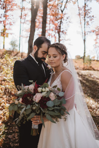 Florist «Chippewa Valley Floral», reviews and photos, 507 S Barstow St, Eau Claire, WI 54701, USA