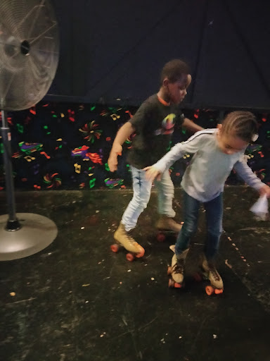 Skate Shop «Glenwood Skate Shop Da Coach», reviews and photos, 656 Holbrook Rd, Glenwood, IL 60425, USA