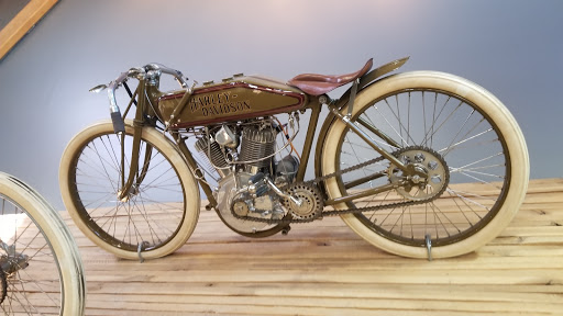 Harley-Davidson Dealer «Boardtracker Harley-Davidson», reviews and photos