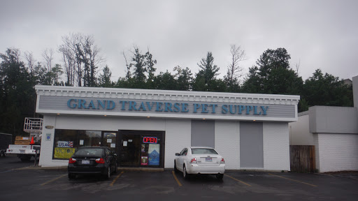 Pet Supply Store «Grand Traverse Pet Supply», reviews and photos, 1185 W South Airport Rd, Traverse City, MI 49686, USA