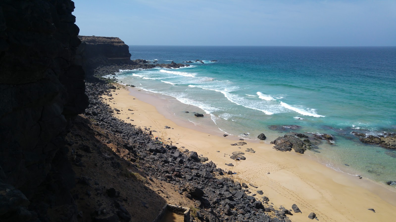 Foto av Playa del Aguila med rak strand