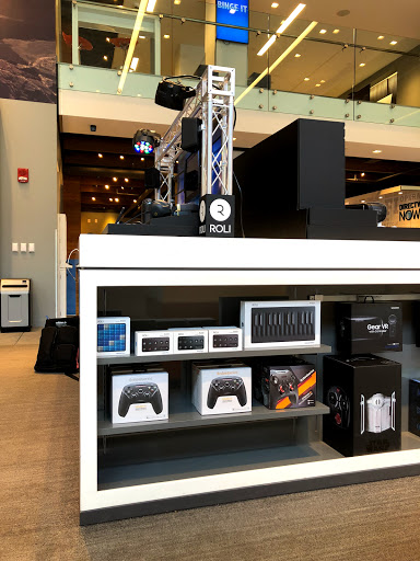 Cell Phone Store «AT&T», reviews and photos, 699 Boylston St, Boston, MA 02116, USA