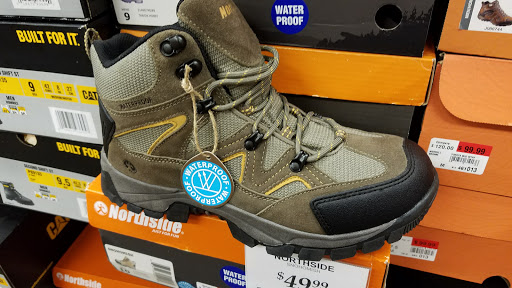 Shoe Store «Off Broadway Shoe Warehouse», reviews and photos, 13400 Jamboree Rd, Irvine, CA 92602, USA