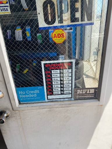 Tire Shop «Ricks Tires and Wheels», reviews and photos, 15091 Fort Campbell Blvd, Oak Grove, KY 42262, USA