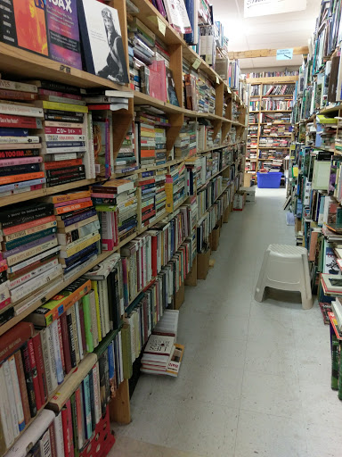 Book Store «Chamblin Bookmine», reviews and photos, 4551 Roosevelt Blvd, Jacksonville, FL 32210, USA