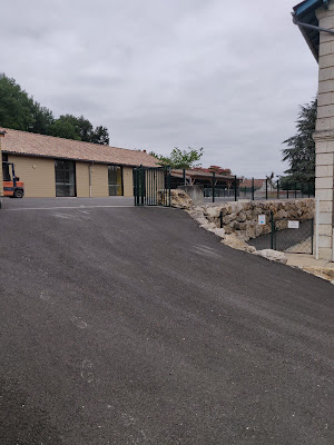 Ecole Les Lèves à Les Lèves-et-Thoumeyragues