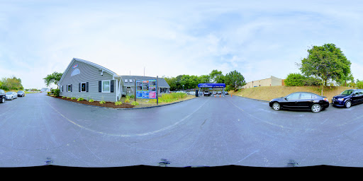 Car Wash «Naper Carwash», reviews and photos, 1090 75th St, Naperville, IL 60565, USA