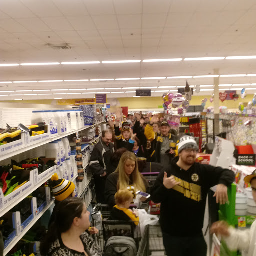 Grocery Store «Stop & Shop», reviews and photos, 540 Squire Rd, Revere, MA 02151, USA