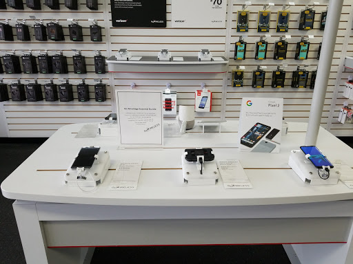 Cell Phone Store «GoWireless Verizon Authorized Retailer», reviews and photos, 1714 Hill Rd N, Pickerington, OH 43147, USA
