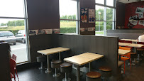 Atmosphère du Restaurant KFC Lille Englos à Haubourdin - n°20