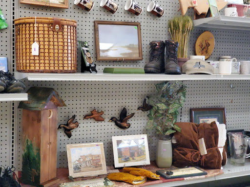 Thrift Store «Top Notch Thrift Store», reviews and photos, 1844 Columbia Blvd, St Helens, OR 97051, USA