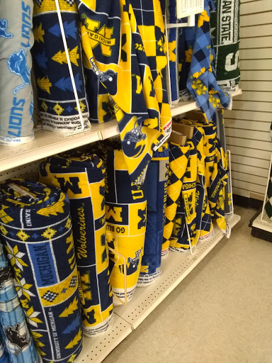 Fabric Store «Jo-Ann Fabrics and Crafts», reviews and photos, 4107 Telegraph Rd, Bloomfield Hills, MI 48302, USA